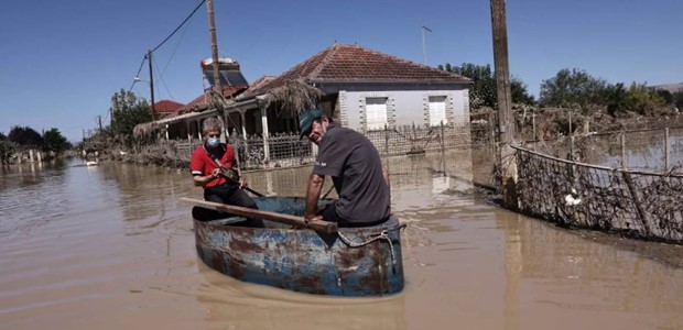 Ακόμα μια μέρα μάχης με τις λάσπες