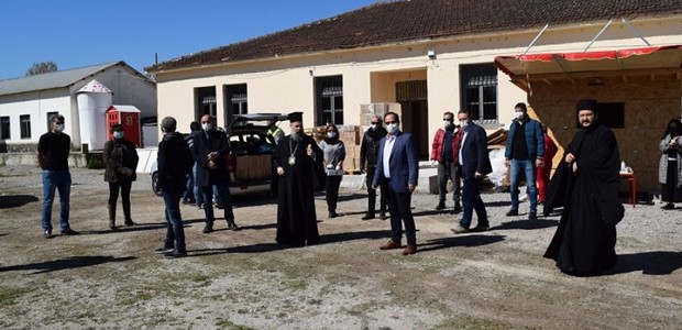 Διανομή τροφίμων πόρτα-πόρτα σε 3.000 δικαιούχους