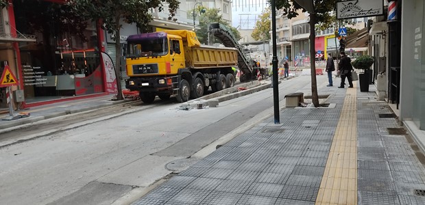 Ασφαλτόστρωση και διαγράμμιση στην 23ης Οκτωβρίου 