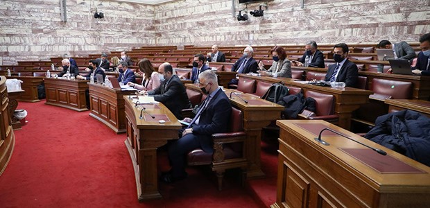 Πολεμικό το κλίμα στην Εξεταστική