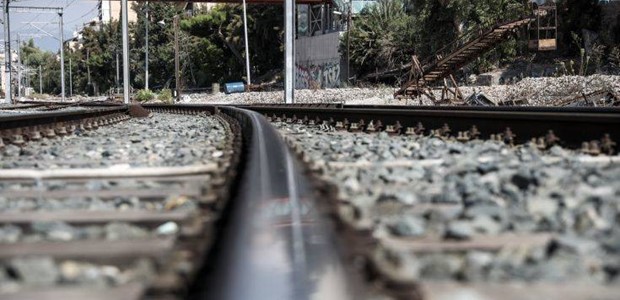Στο τραπέζι η μείωση των δρομολογίων