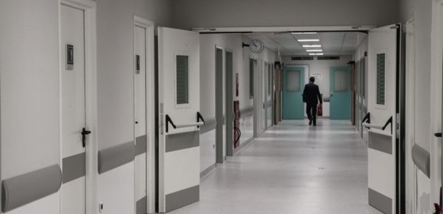 2.135 νέα κρούσματα, 562 διασωληνωμένοι σε ΜΕΘ