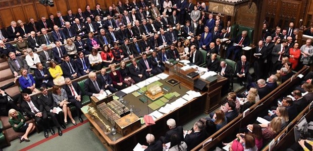 «Πέρασε» από τη Βουλή η Συμφωνία Αποχώρησης από την ΕΕ
