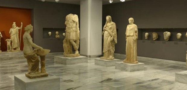 Προσλήψεις τριών συντηρητών