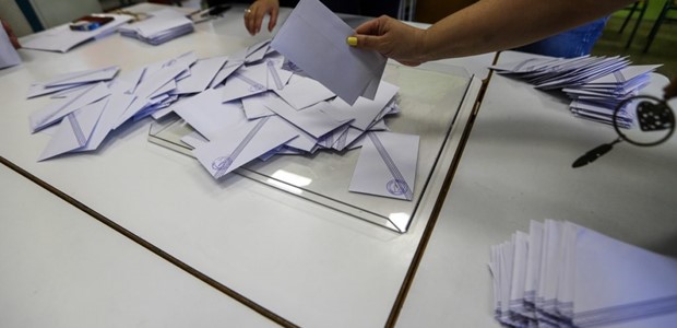 Στις 6,1 μονάδες η διαφορά ΝΔ-ΣΥΡΙΖΑ