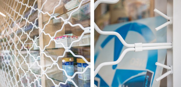 Aπείλησε με όπλο την ιδιοκτήτρια φαρμακείου