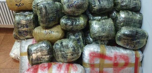 Συνελήφθη 43χρονος με 73 κιλά κάνναβης 