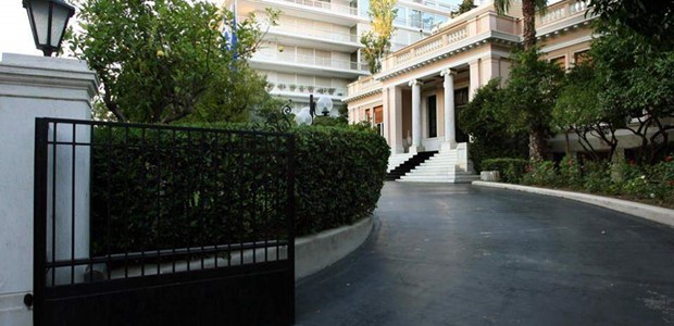 Τα μεγάλα διλήμματα του ανοίγματος