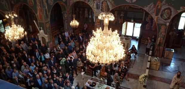 Πάνδημο το τελευταίο αντίο στον Χρήστο Οικονόμου