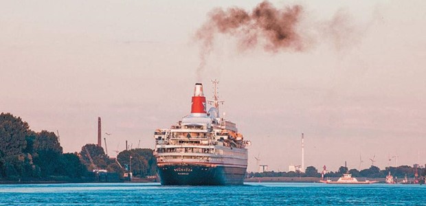 Ενα κρουαζιερόπλοιο ρυπαίνει όσο 50.000 αυτοκίνητα