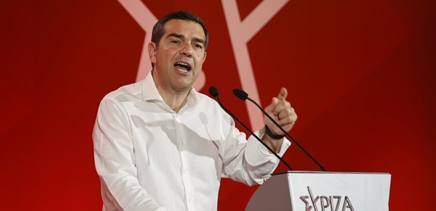 Ο Αλέξης Τσίπρας στέλνει μηνύματα εντός κι εκτός ΣΥΡΙΖΑ
