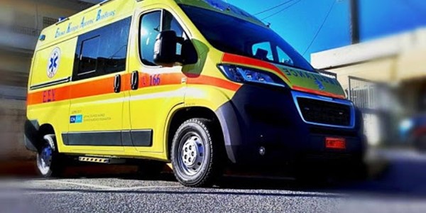 Θανατηφόρα πτώση γυναίκας από βεράντα σπιτιού