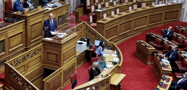 Ψηφίστηκε στη Βουλή η ελληνογαλλική συμφωνία