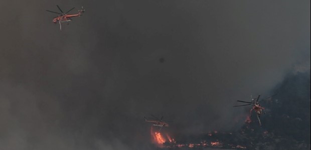 Μάχη με τις αναζωπυρώσεις