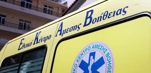 Πενηντάχρονη νεκρή με πτώση από μπαλκόνι