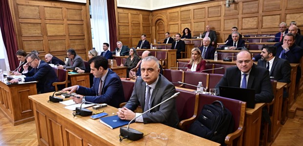 Εμπλοκή στην Εξεταστική για τα Τέμπη