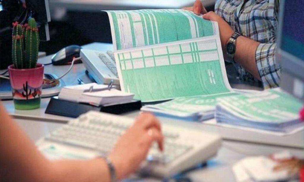 Παράταση για τις φορολογικές δηλώσεις
